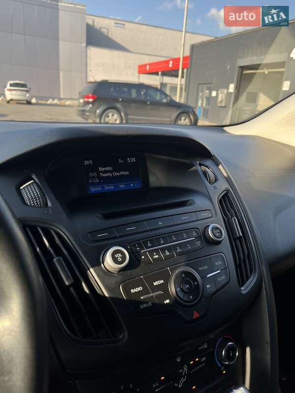 Хэтчбек Ford Focus 2016 в Львове фото 28 Хэтчбек Ford Focus 2016 в Львове