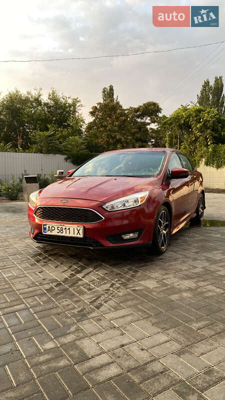 Седан Ford Focus 2015 в 