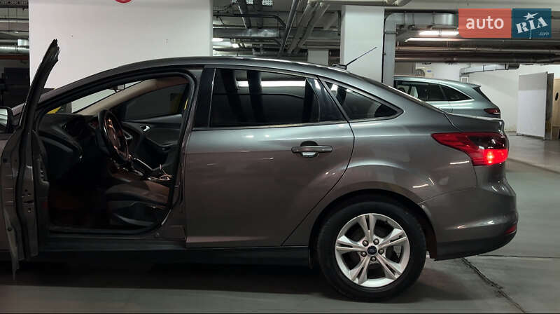 Седан Ford Focus 2014 в Днепре