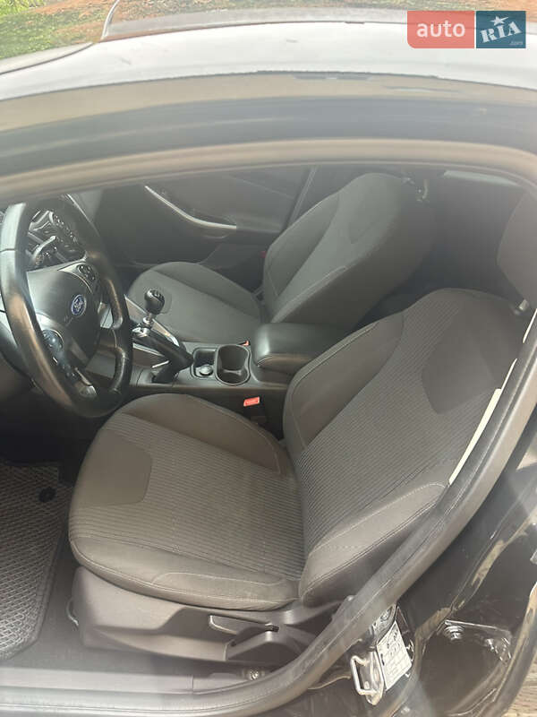 Универсал Ford Focus 2013 в Львове фото 24 Универсал Ford Focus 2013 в Львове