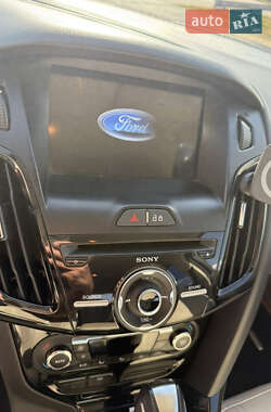 Хэтчбек Ford Focus 2014 в 