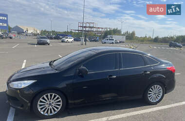 Седан Ford Focus 2016 в 
