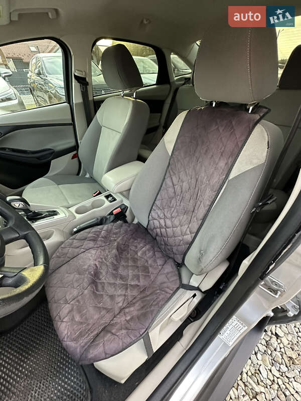Седан Ford Focus 2012 в Ивано-Франковске