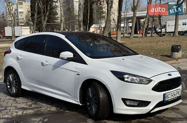 Хетчбек Ford Focus 2018 в 