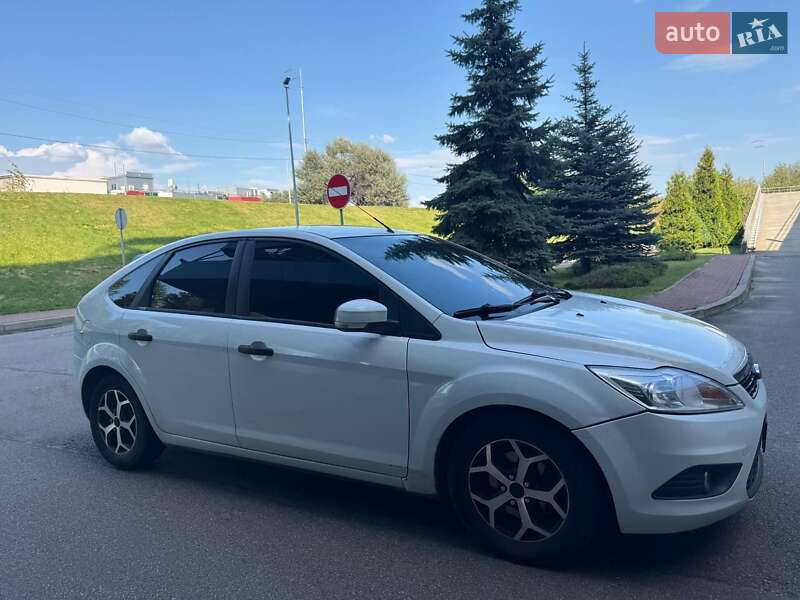 Ford Focus 2011