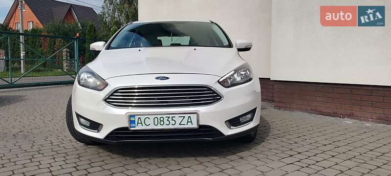 Хэтчбек Ford Focus 2014 в Луцке