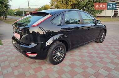 Хэтчбек Ford Focus 2009 в 