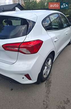 Хэтчбек Ford Focus 2019 в 