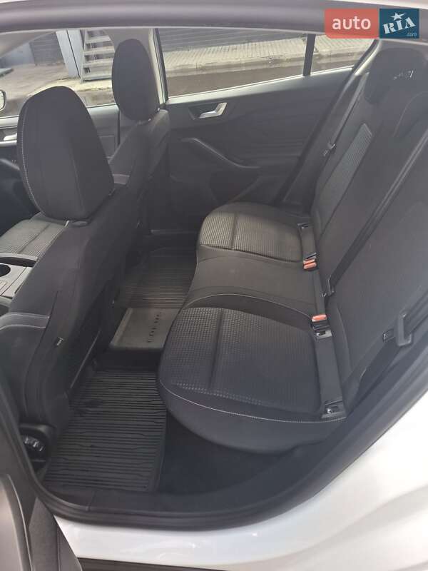 Хэтчбек Ford Focus 2019 в Днепре фото 13 Хэтчбек Ford Focus 2019 в Днепре
