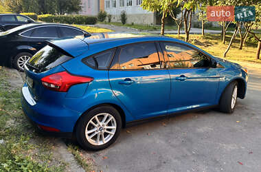 Хэтчбек Ford Focus 2015 в 