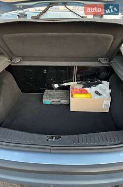 Хэтчбек Ford Focus 2005 в 