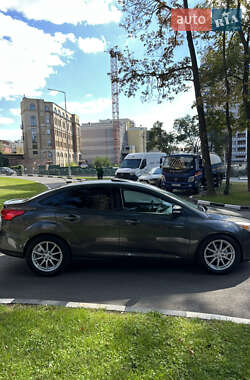 Седан Ford Focus 2016 в 