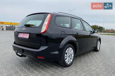 Универсал Ford Focus 2010 в 