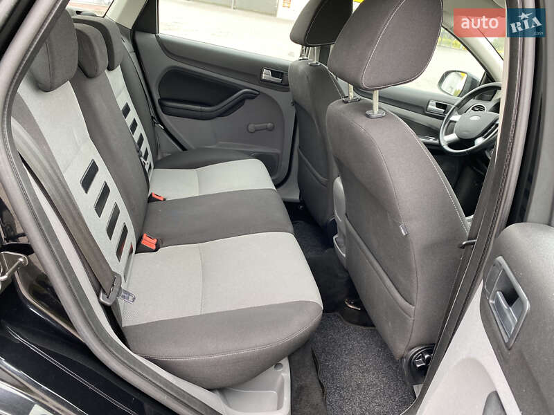 Универсал Ford Focus 2010 в Луцке