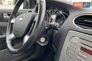 Универсал Ford Focus 2010 в 