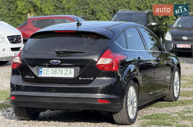 Хэтчбек Ford Focus 2013 в 