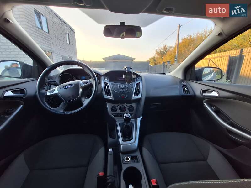 Хэтчбек Ford Focus 2011 в Киеве