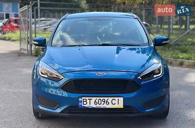 Хетчбек Ford Focus 2016 в 