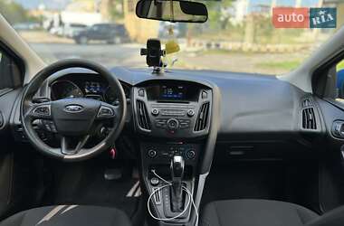 Хетчбек Ford Focus 2016 в 