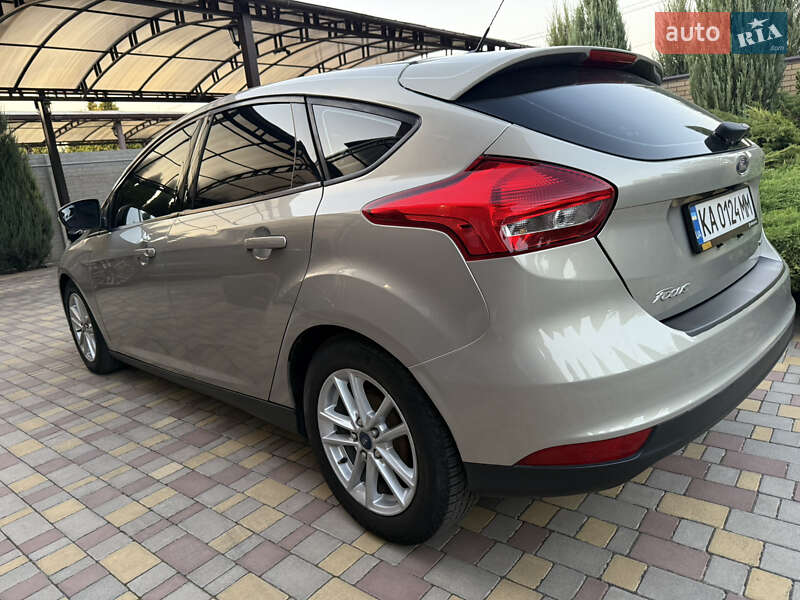 Хэтчбек Ford Focus 2015 в Днепре