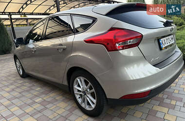 Хэтчбек Ford Focus 2015 в 
