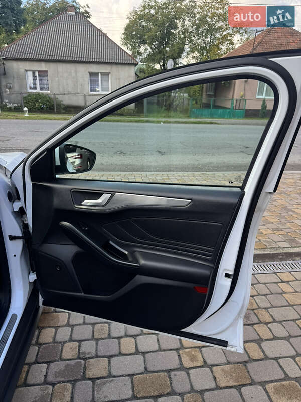 Универсал Ford Focus 2020 в Сваляве