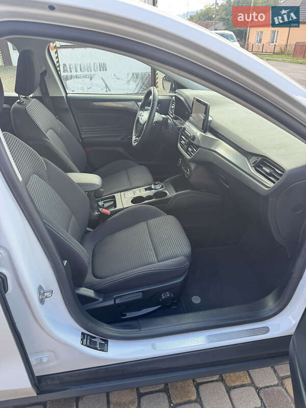 Универсал Ford Focus 2020 в Сваляве