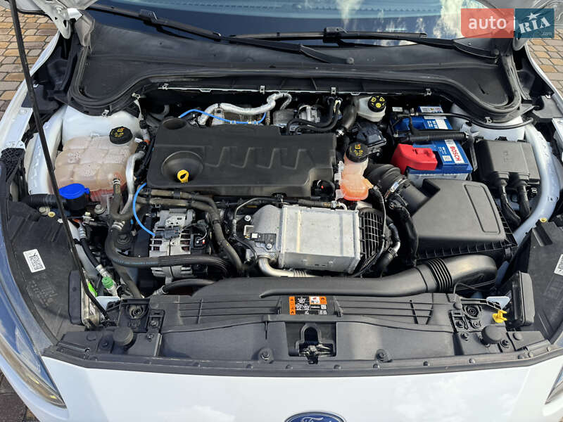 Универсал Ford Focus 2020 в Сваляве