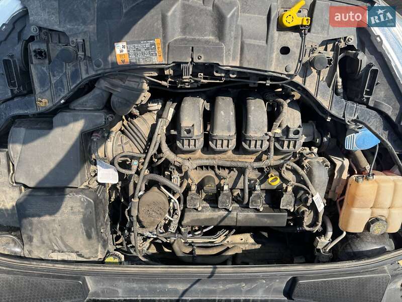 Седан Ford Focus 2015 в Ужгороде