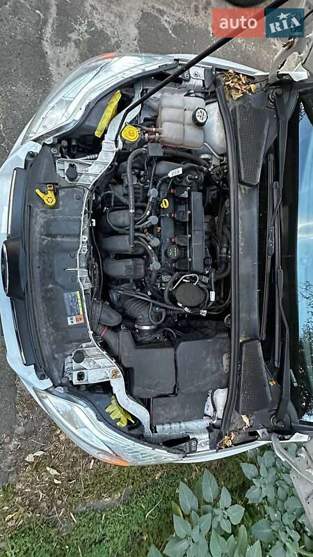 Хэтчбек Ford Focus 2013 в Киеве фото 13 Хэтчбек Ford Focus 2013 в Киеве