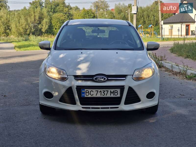 Хетчбек Ford Focus 2012 в Львові фото 4 Хетчбек Ford Focus 2012 в Львові