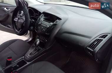 Хэтчбек Ford Focus 2017 в 