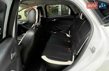 Седан Ford Focus 2017 в 