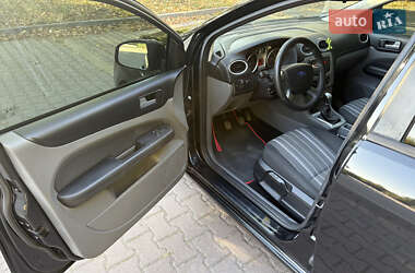 Универсал Ford Focus 2010 в 