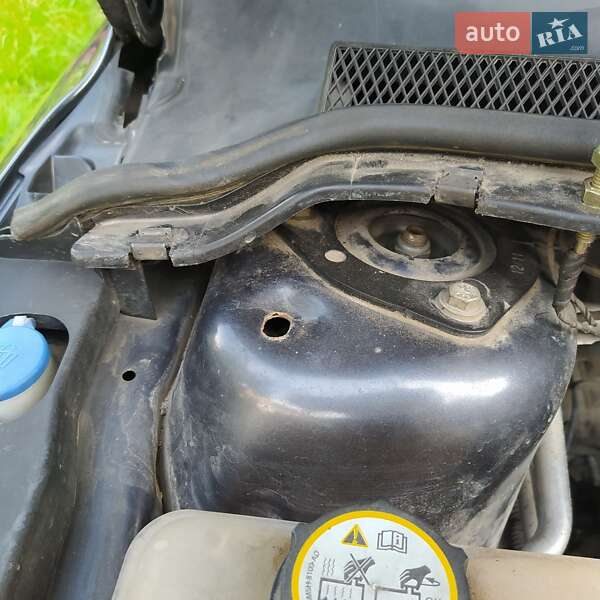 Хэтчбек Ford Focus 2011 в Львове