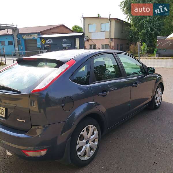 Хэтчбек Ford Focus 2011 в Львове