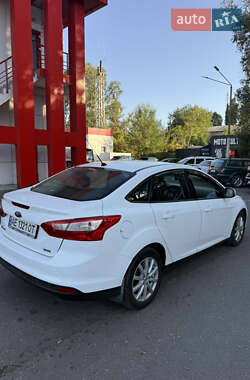 Седан Ford Focus 2013 в 