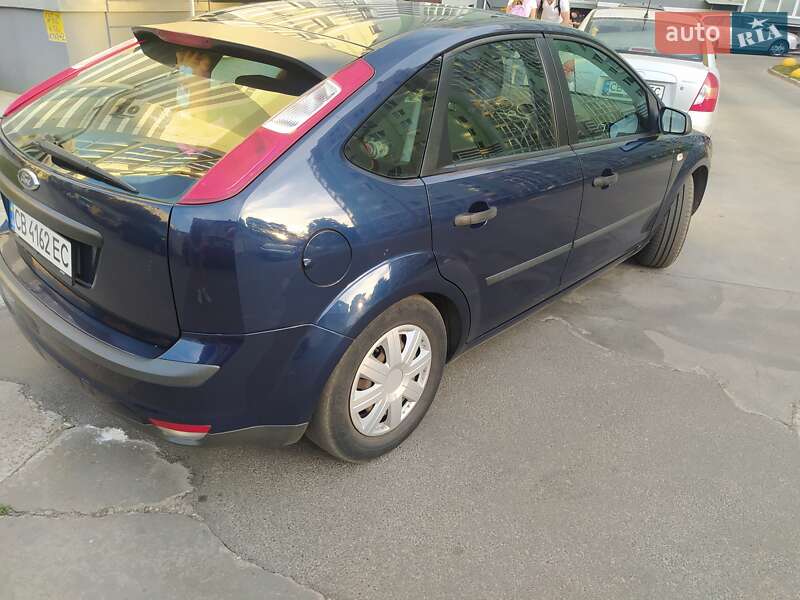 Хэтчбек Ford Focus 2006 в Чернигове