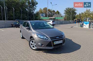 Хэтчбек Ford Focus 2013 в 