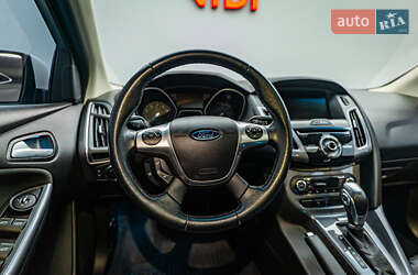 Седан Ford Focus 2014 в 