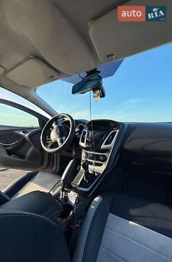 Седан Ford Focus 2011 в 