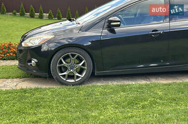 Седан Ford Focus 2013 в 