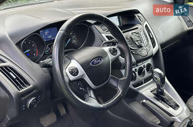 Седан Ford Focus 2013 в 