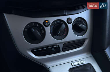 Седан Ford Focus 2014 в 