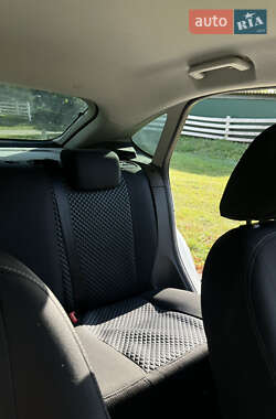 Хэтчбек Ford Focus 2010 в 