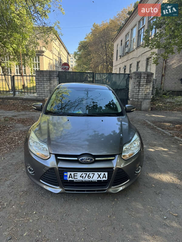 Хетчбек Ford Focus 2014 в Дніпрі фото 10 Хетчбек Ford Focus 2014 в Дніпрі