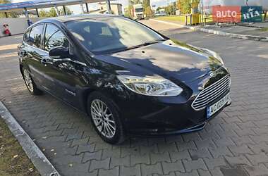 Хэтчбек Ford Focus 2013 в 