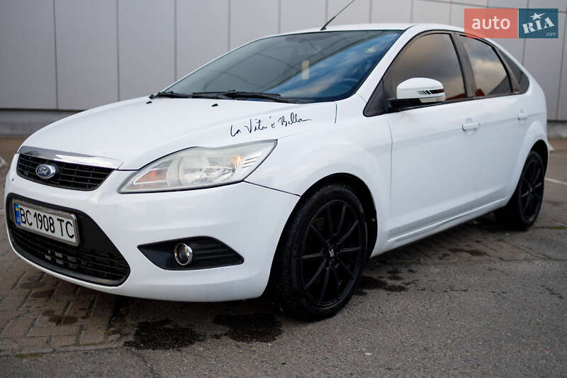 Хэтчбек Ford Focus 2011 в Львове фото 3 Хэтчбек Ford Focus 2011 в Львове