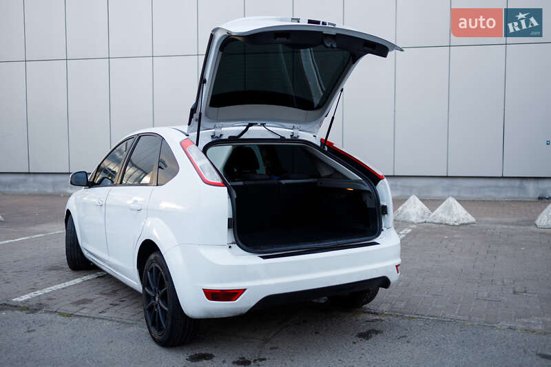 Хэтчбек Ford Focus 2011 в Львове фото 23 Хэтчбек Ford Focus 2011 в Львове