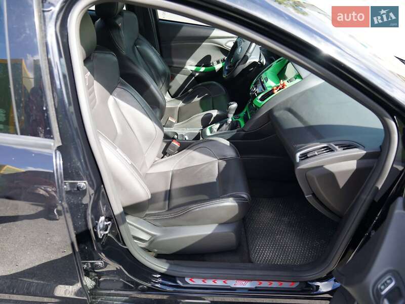 Хэтчбек Ford Focus 2017 в Барановке